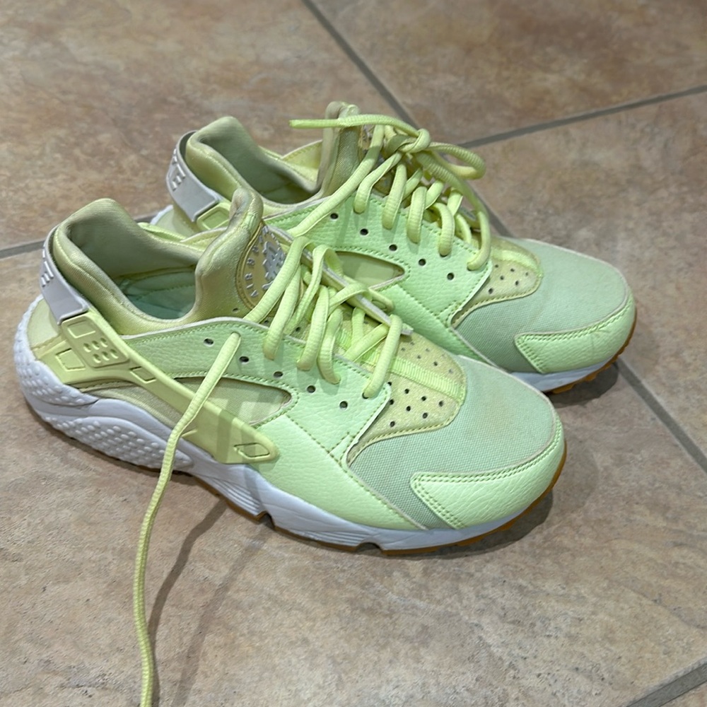 Nike Hurricane